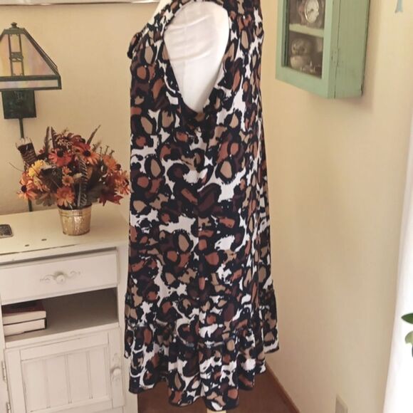 EnFocus Woman Soft Knit Shift Dress - Picture 4 of 11